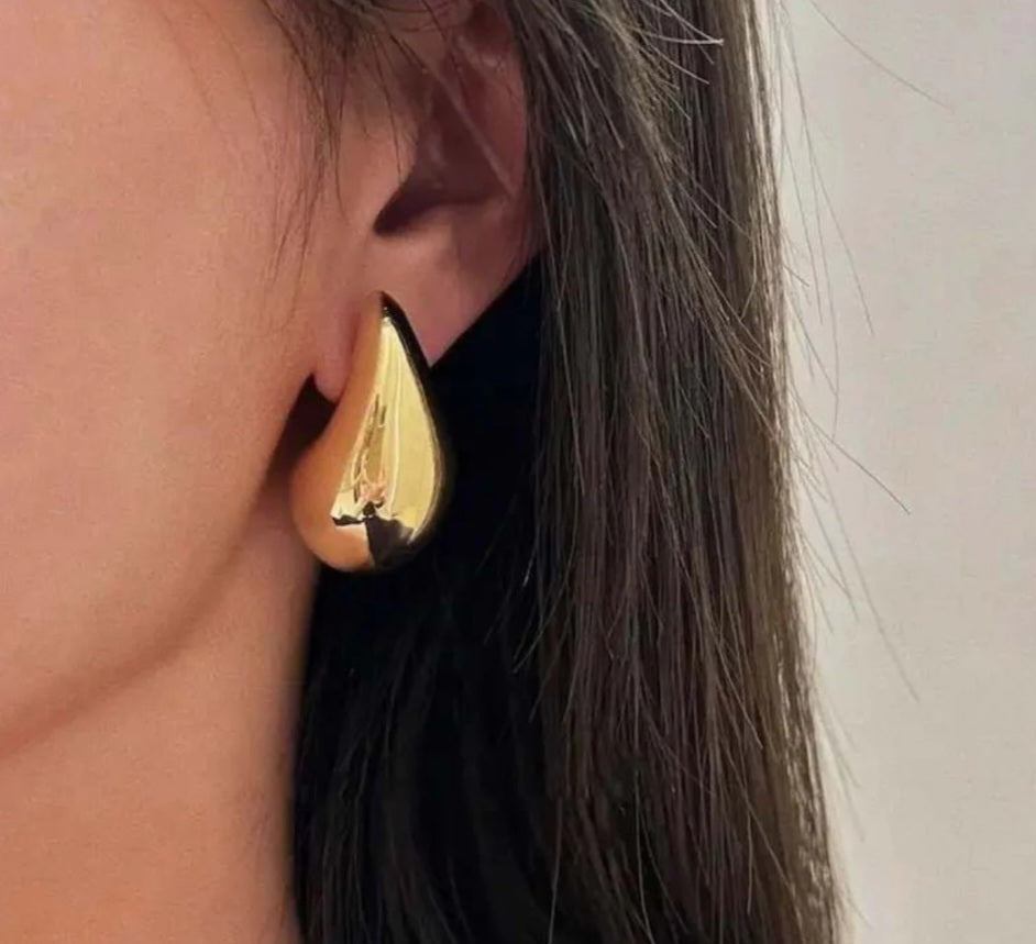 18K Gold-Filled VR Golden Cloud Teardrop Earrings